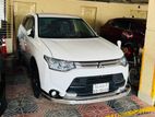 Mitsubishi Outlander 7Seat Rockford 2015