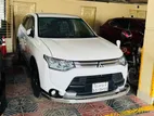 Mitsubishi Outlander 7Seat Rockford 2015