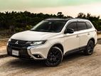 Mitsubishi Outlander Black Edition 2017