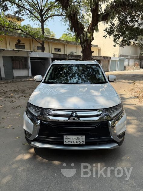 Mitsubishi Outlander JDM 2018 for Sale in Basundhara | Bikroy