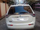 Mitsubishi Outlander non hybrid 2014