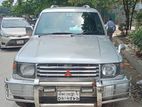 Mitsubishi Pajero . 1993