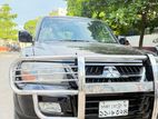 Mitsubishi Pajero 2002