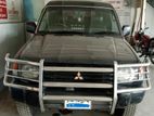 Mitsubishi Pajero 2002