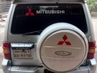 Mitsubishi Pajero . 2003