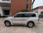 Mitsubishi Pajero . 2004