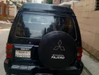 Mitsubishi Pajero . 1995