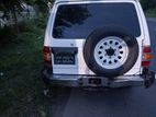 Mitsubishi Pajero Jeep 1999