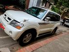 Mitsubishi Pajero Pure SUV 2006