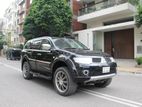 Mitsubishi Pajero Sport 7 Seat 4WD 2013