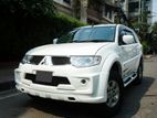 Mitsubishi Pajero Sport 7Seater 4WD 2014