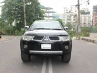 Mitsubishi Pajero Sport Diesel 2013