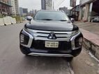 Mitsubishi Pajero Sports 2020