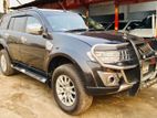 Mitsubishi Pajero Sports Sunroof 7 sit 2011