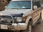 Mitsubishi Pajero v6 1998