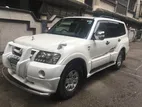 Mitsubishi Pajero v6-Full Fresh 2004