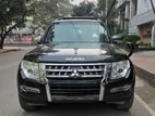 Mitsubishi Pajero V93 2008