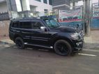 Mitsubishi Pajero V93 sunroof 2010
