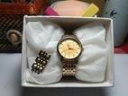 MK ,Mike exclusive Golden color watch