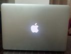 Macbook Air (13-inch, Early 2015)