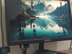 Monitor with box for urgent sale