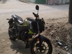 Honda CB Hornet 160R . 2023