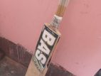 cricket bat sell.