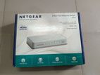 NETGEAR 8 p .Switch (Used)