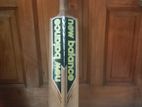 New Balance Cricket Bat Kashmir Willow