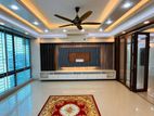 New Luxurious 4,200 Sft South Face Semi-furnished Flat Rent at 4th Floor