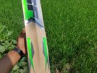 new sf cricket bat