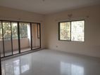 Nicr location 3100 sft 3 bed apartment fot sale