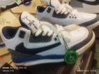 Sneakers sell