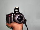 Nikon 3200d with 18-55mm Lance Urgent