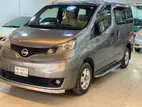 Nissan NV 200 2009