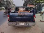 Nissan NV সংস্করণ 2006