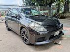 Nissan Tiida 2004