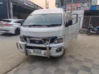 Nissan Urvan 2014