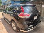 Nissan X-Trail . 2015