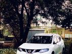 Nissan X-Trail . 2015