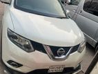 Nissan X-Trail . 2016