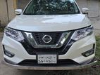 Nissan X-Trail . 2017