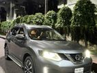 Nissan X-Trail . 2017