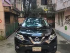 Nissan X-Trail . 2015
