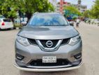 Nissan X-Trail Hybrid 2015