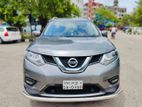 Nissan X-Trail Hybrid 2015