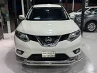 Nissan X-Trail Hybrid 2015