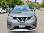 Nissan X-Trail Hybrid 2015