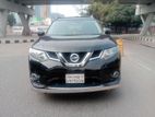 Nissan X-Trail Hybrid 2016