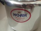 NOAH 5.5 Liter Pressure Cooker